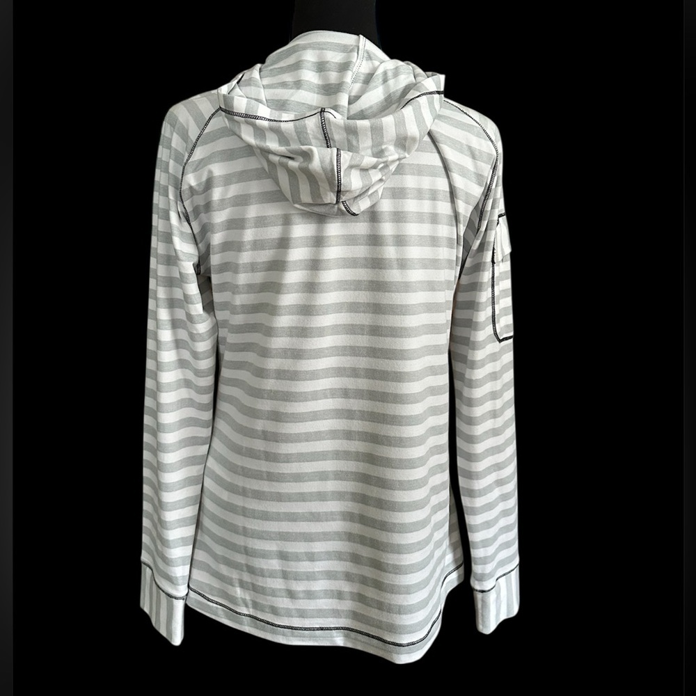 Footjoy Pullover Women’s Light Grey Striped Size Medium Golf Logo Hoodie - Picture 2 of 9